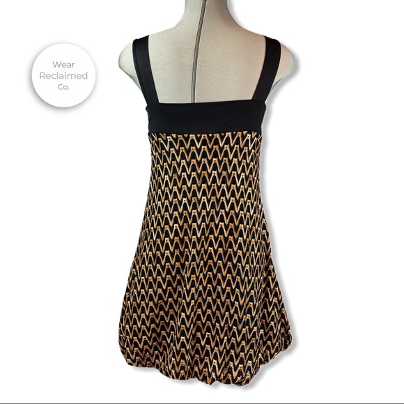 LE CHATEAU Black & Gold Bubble Hem Dress - Picture 2 of 7